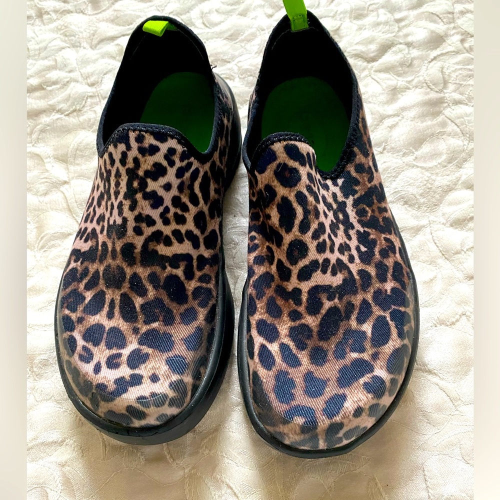 OOFOS Womens Shoes with Revolutionary OOfoam™ technology